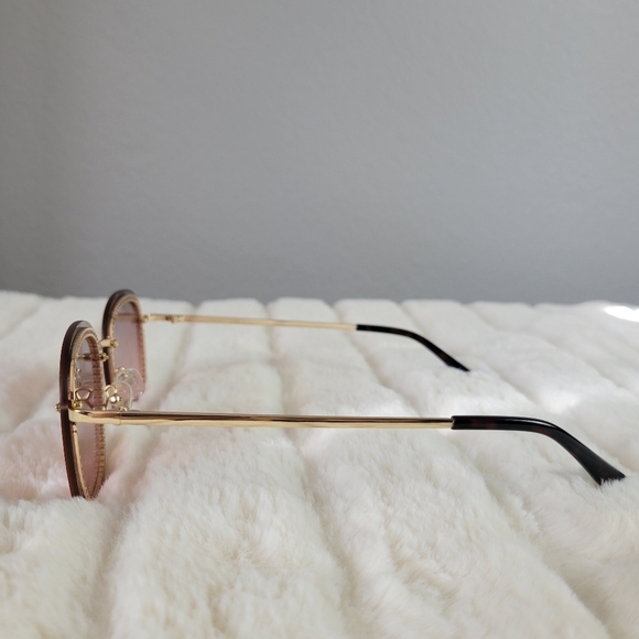 QUAY // ltd ed chrissy teigen collab chain pink brown rimless round sunglasses - Picture 10 of 16